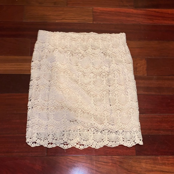 Dresses & Skirts - Lace skirt